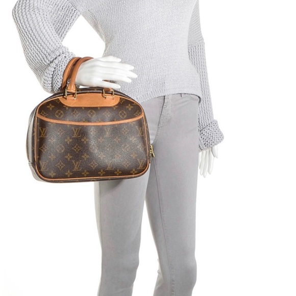 Luis Vuitton trouville monogram canvas handbag includes authentic strap - Picture 1 of 16